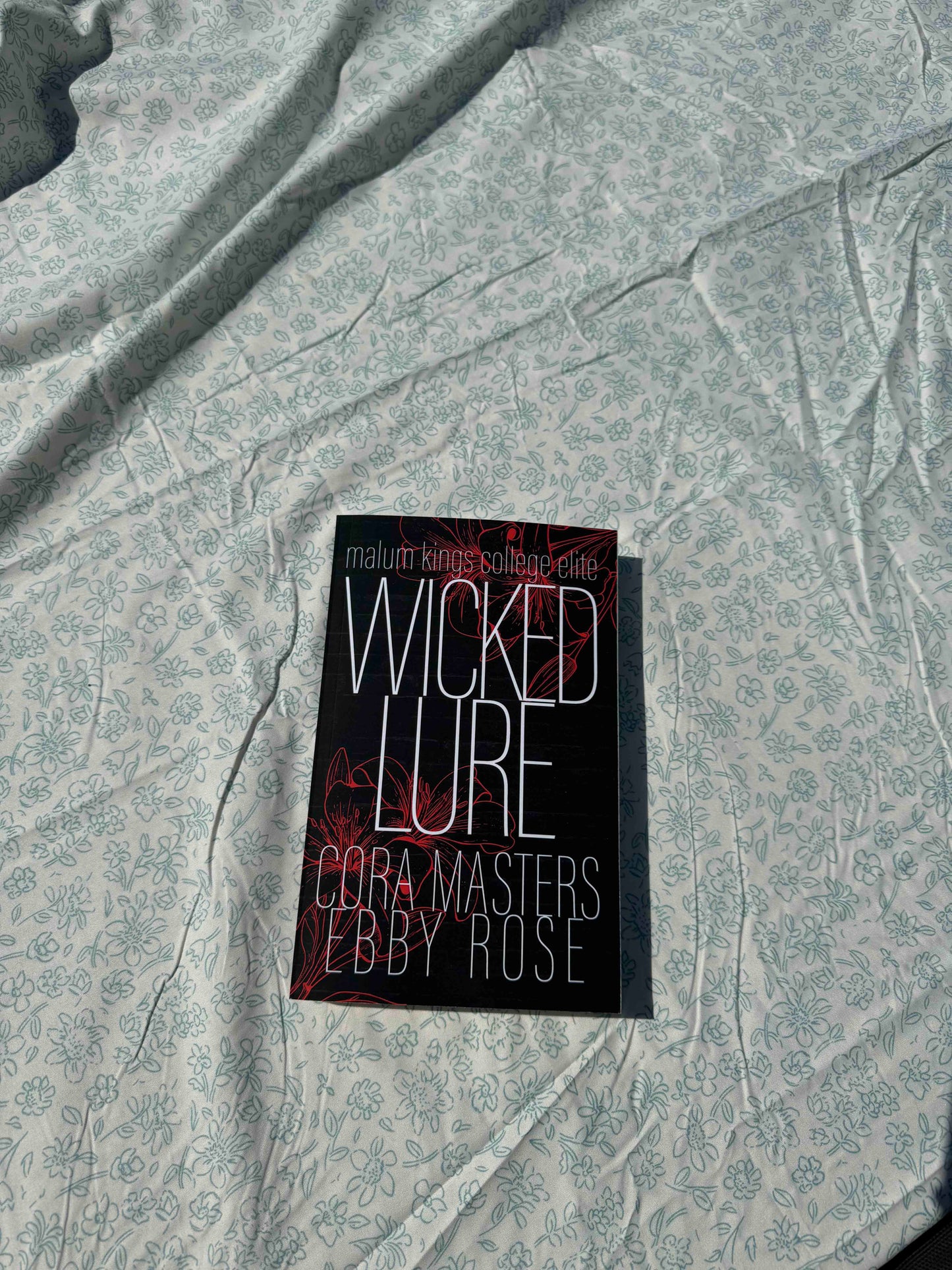 Wicked Lure: Malum Kings College Elite Book 1 by Cora Masters Signed with Swag